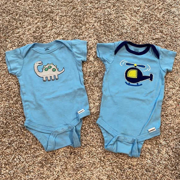Baby Boy Bundle (sleep & play and onesies) - Picture 5 of 8